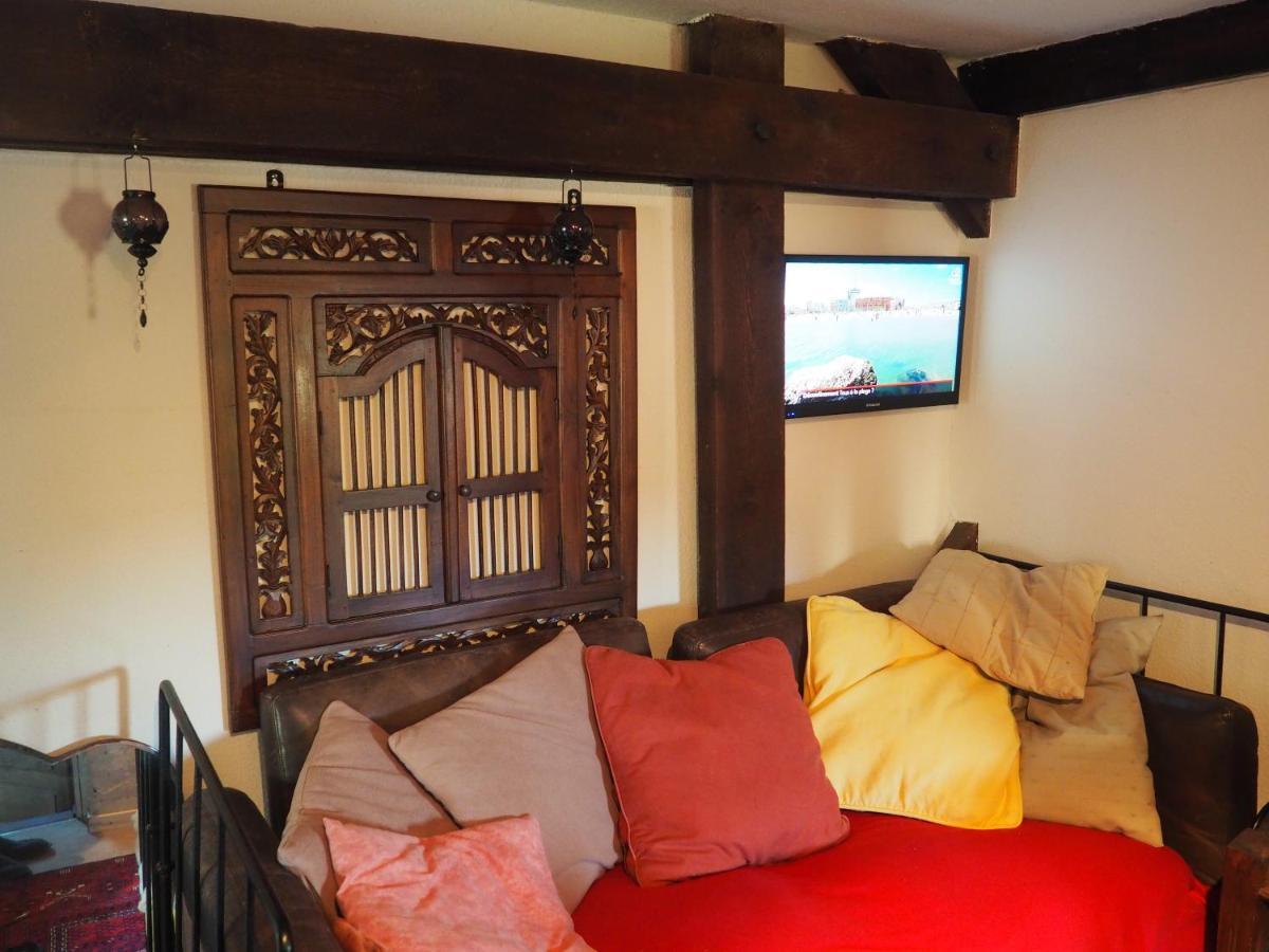 Les Remparts Hotel Binche Exterior foto
