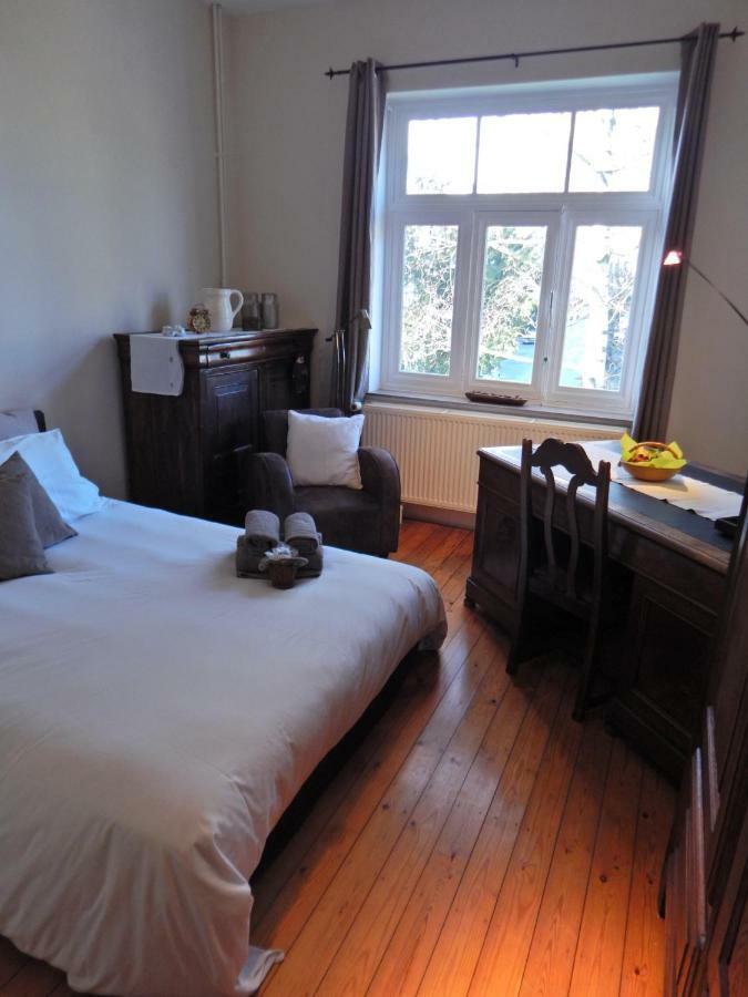 Les Remparts Hotel Binche Exterior foto